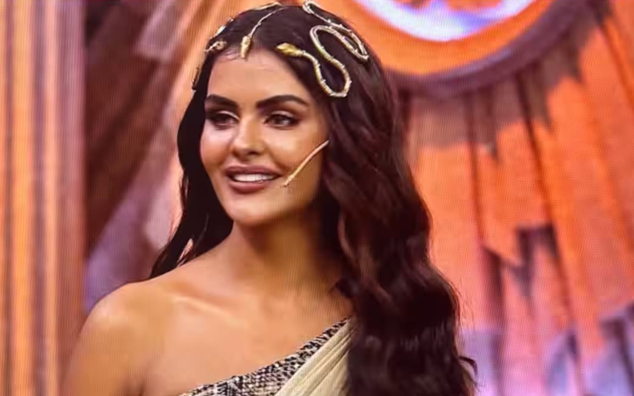 Naagin 7: पिछली नागिन एक्ट्रेसेस संग तुलना पर प्रियंका चाहर चौधरी ने तोड़ी चुप्पी, कहा - मैं बस अपना कैरेक्टर ईमानदारी से निभा रही