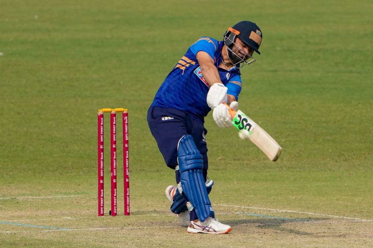 रोहित-कोहली की शोर में रिंकू सिंह को भूल तो नहीं गए आप, VHT में शतक ठोक दिलाई अपनी याद