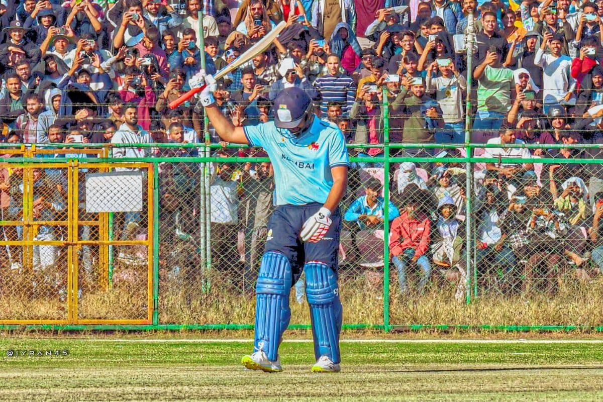 रोहित शर्मा को पहली ही गेंद पर फंसाने का बनाया था प्लान, VHT मैच के बाद देवेंद्र बोरा ने खोला राज