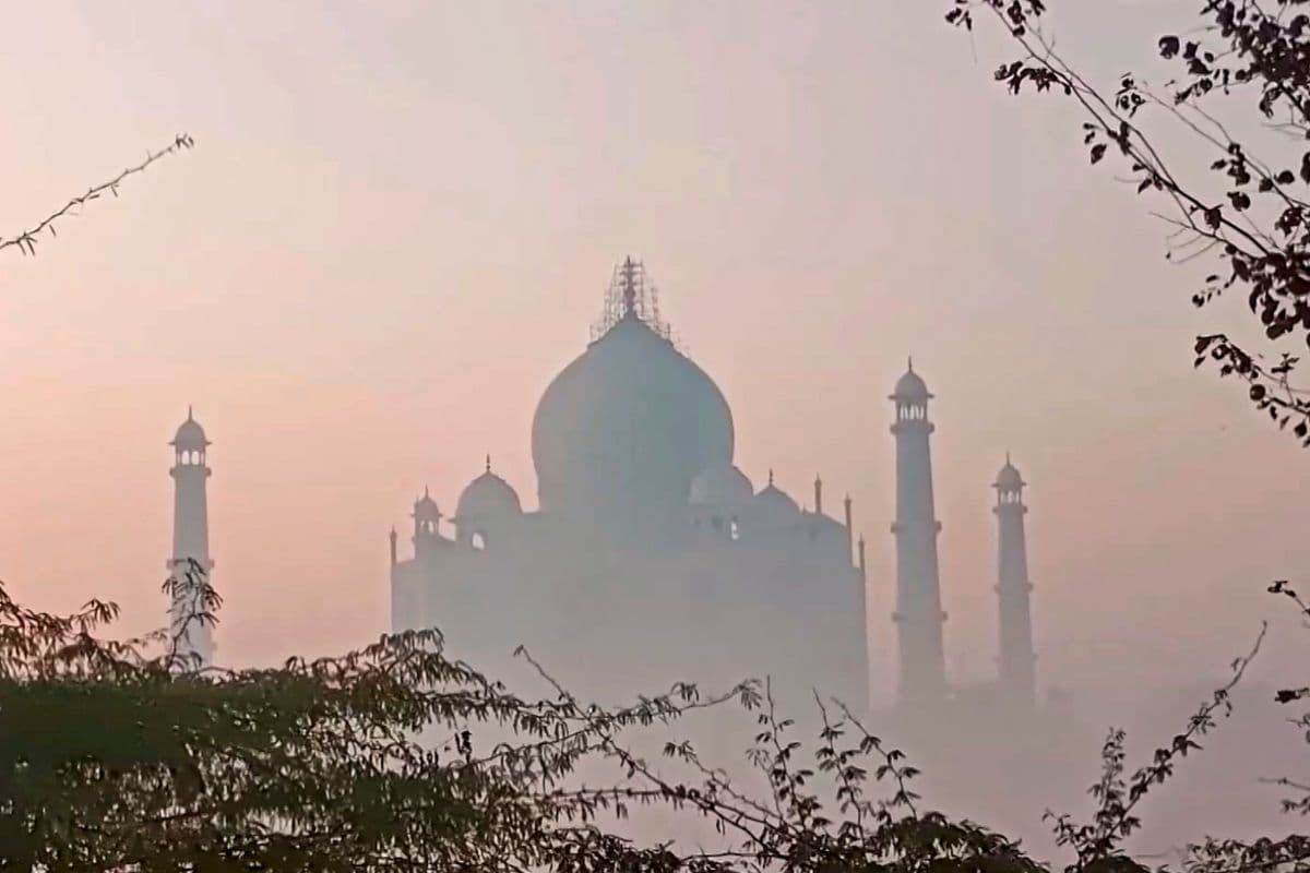 UP ka Mausam: कोहरा और शीतलहर का कहर जारी, इटावा का पारा गिरकर 6.2 डिग्री