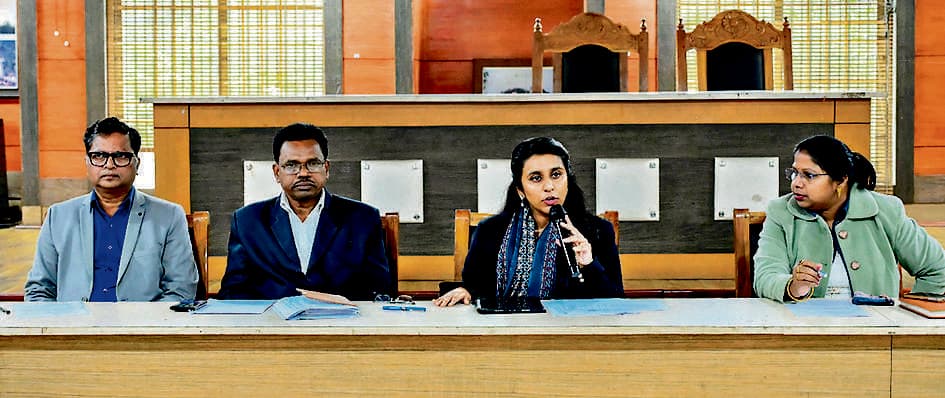 Rourkela News: शहर की सड़कों को मार्च 2026 तक किया जायेगा गड्ढा मुक्त : दीना दस्तगीर