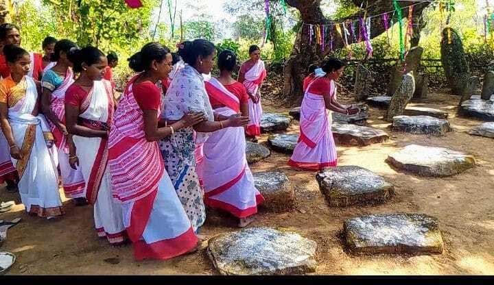 हड़गड़ी पूजा कर पुरखों को किया याद