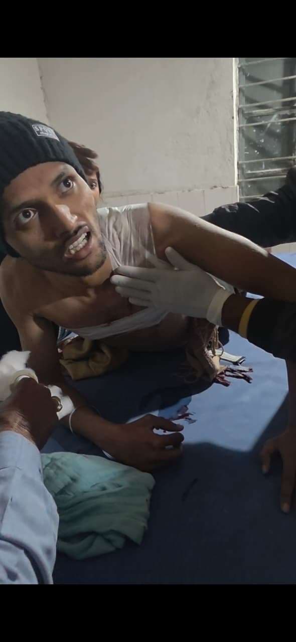 कपड़ा व्यवसायी को मारी गोली, जख्मी