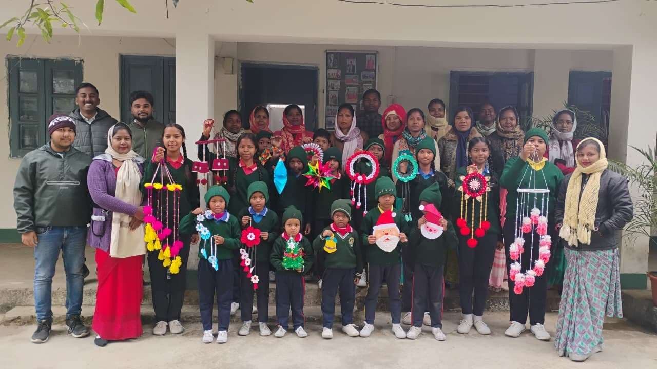 आर्ट्स एंड क्राफ्ट प्रतियोगिता आयोजित