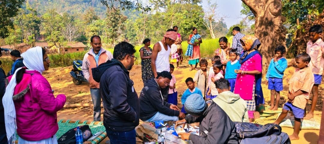 Chaibasa News : चुरगी गांव में मलेरिया का कहर, 70 की जांच में 30 पॉजिटिव मिले