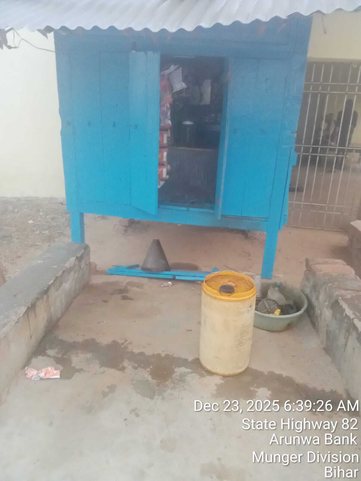 गुमटी का ताला तोड़कर सामान की चोरी