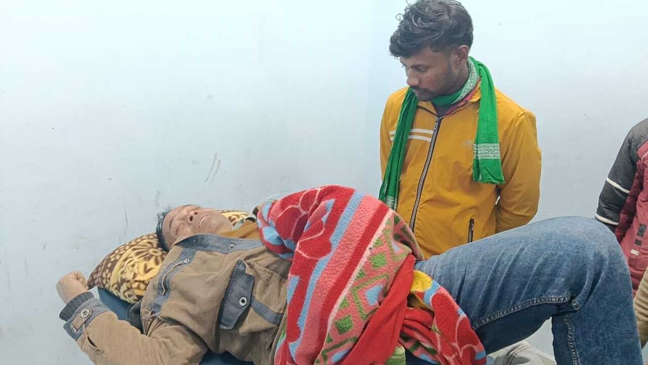 उचकागांव में दो बाइकों के बीच जोरदार टक्कर में चार लोग गंभीर रूप से घायल