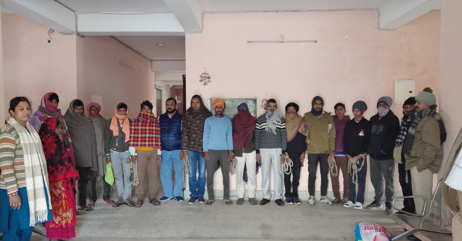 देसी व विदेशी शराब के साथ सात तस्कर व 11 पियक्कड़ गिरफ्तार