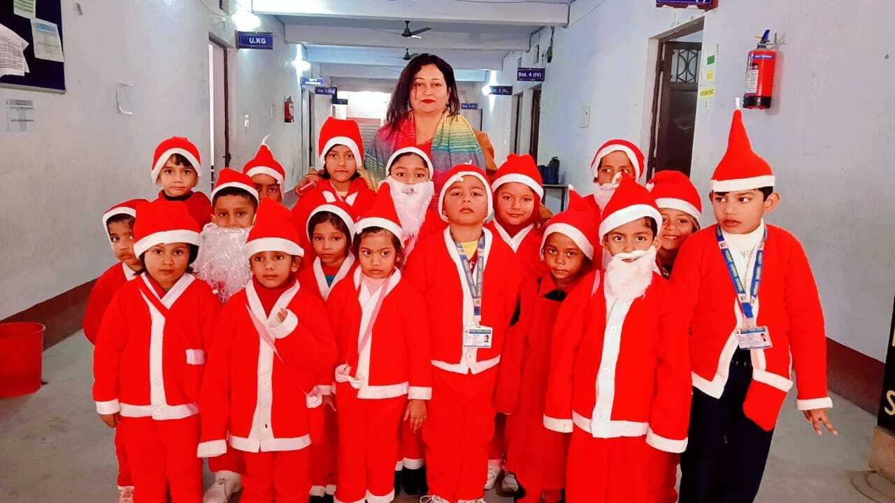 Madhubani News : क्रिसमस डे व तुलसी पूजन करने का महत्व बताया