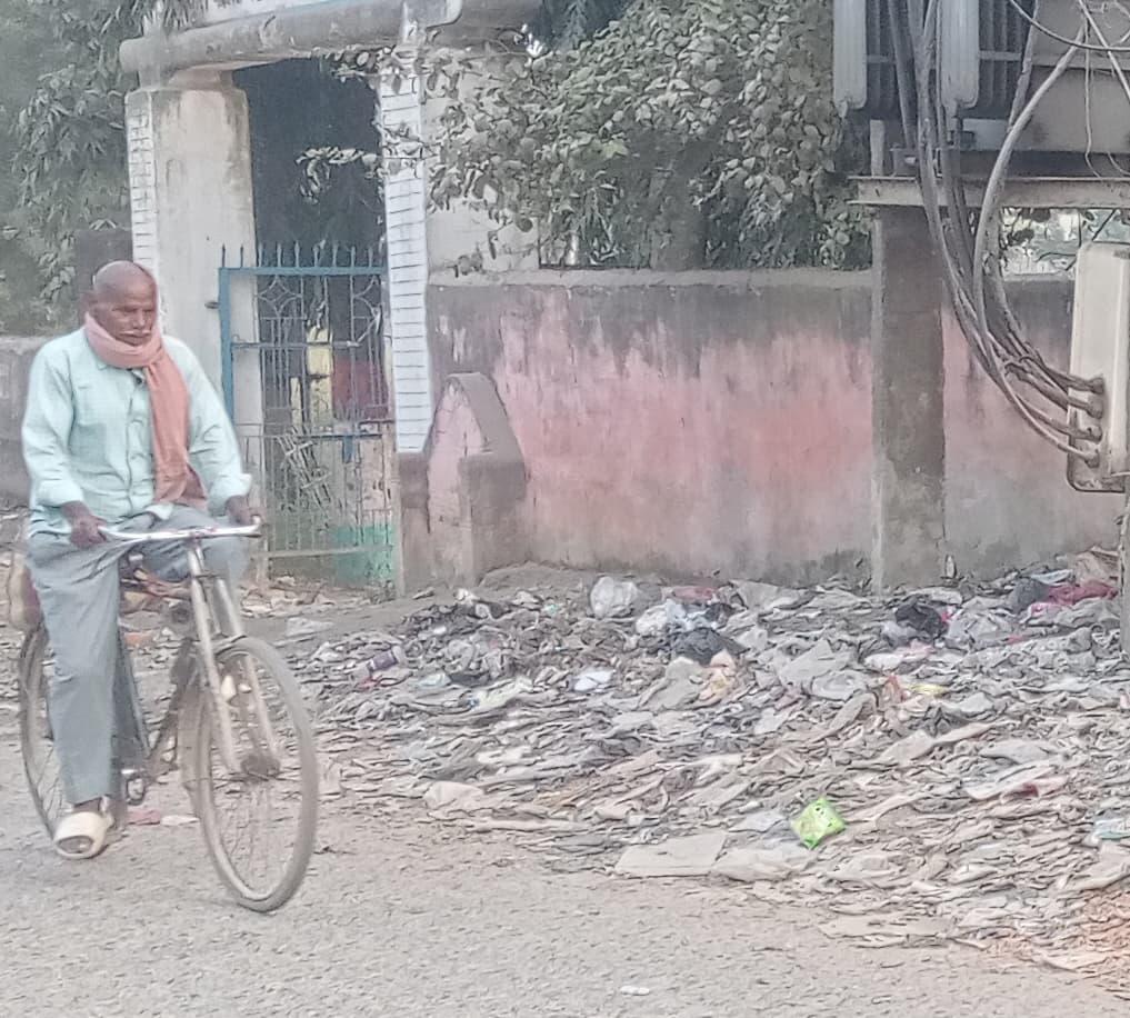 दुर्गंध से बीमारी फैलने की आशंका