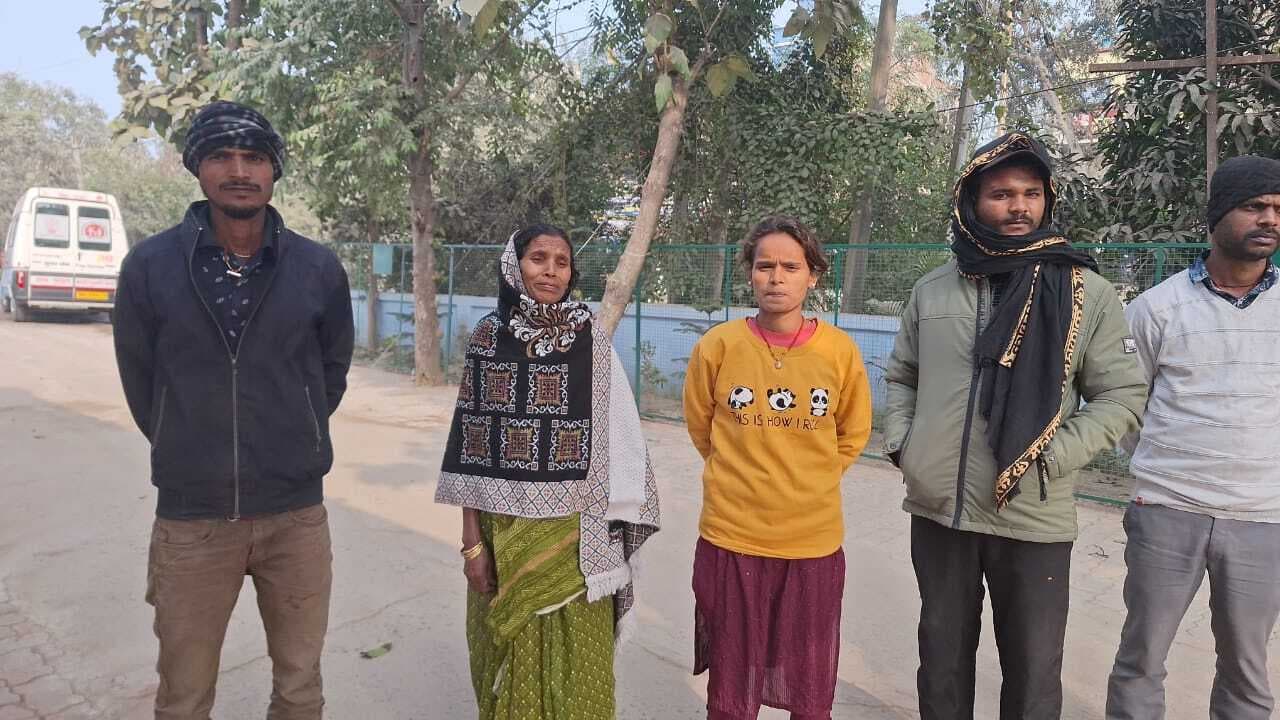 किऊल रेलवे मैदान में घायल अवस्था में मिला 45 वर्षीय व्यक्ति