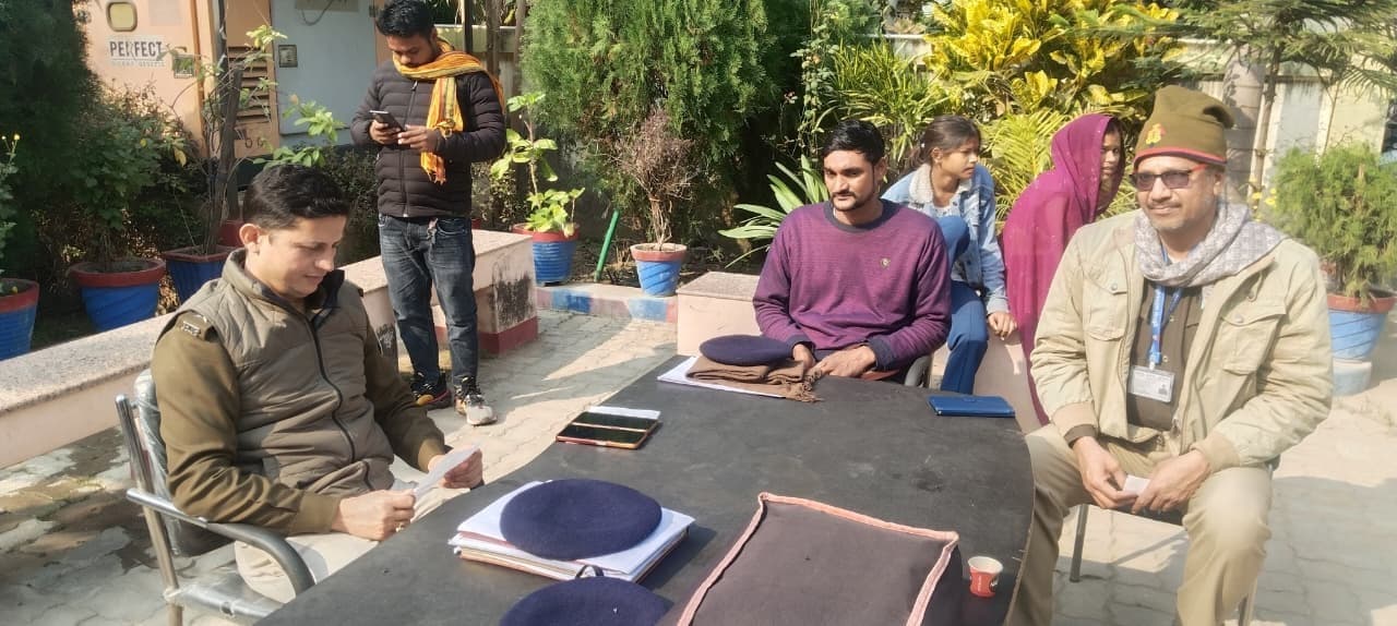 यूपी पुलिस लंबे समय से फरार गैंगस्टर को पकड़ने पहुंची भभुआ