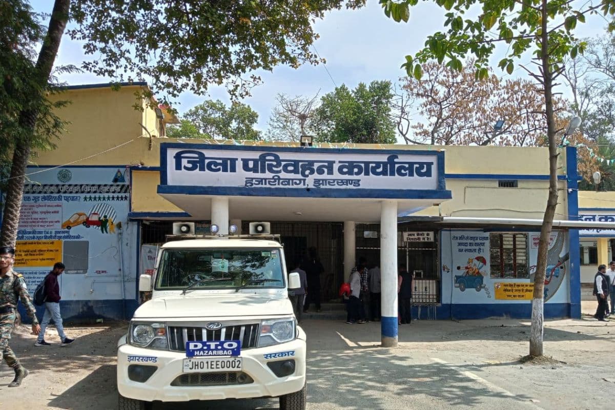 आपकी गाड़ी का हुआ है चालान तो ऐसे चुटकी में निबट जाएगा मामला, बस करना है ये काम