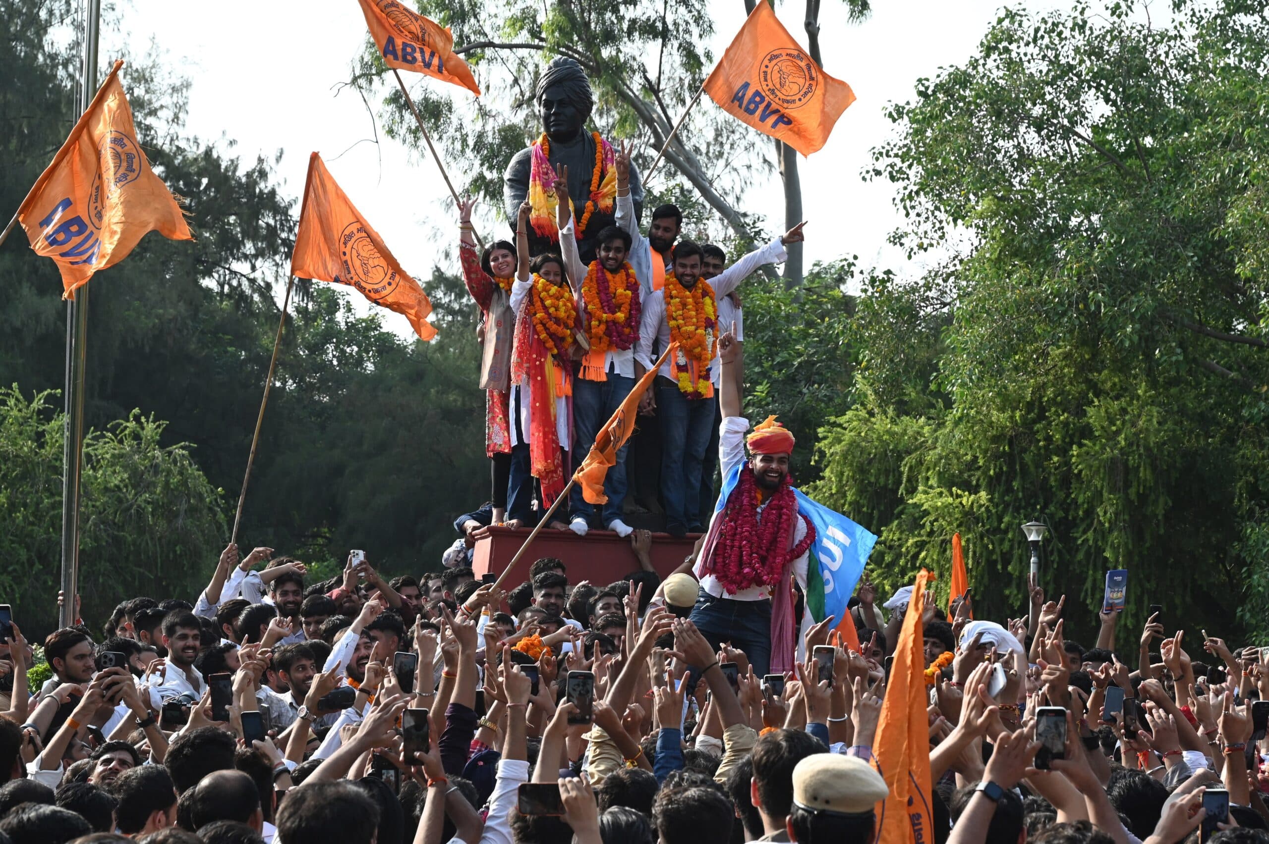 DUSU Election: डीयू चुनाव में एबीवीपी ने फिर कायम किया दबदबा, तीन सीट पर हासिल की जीत