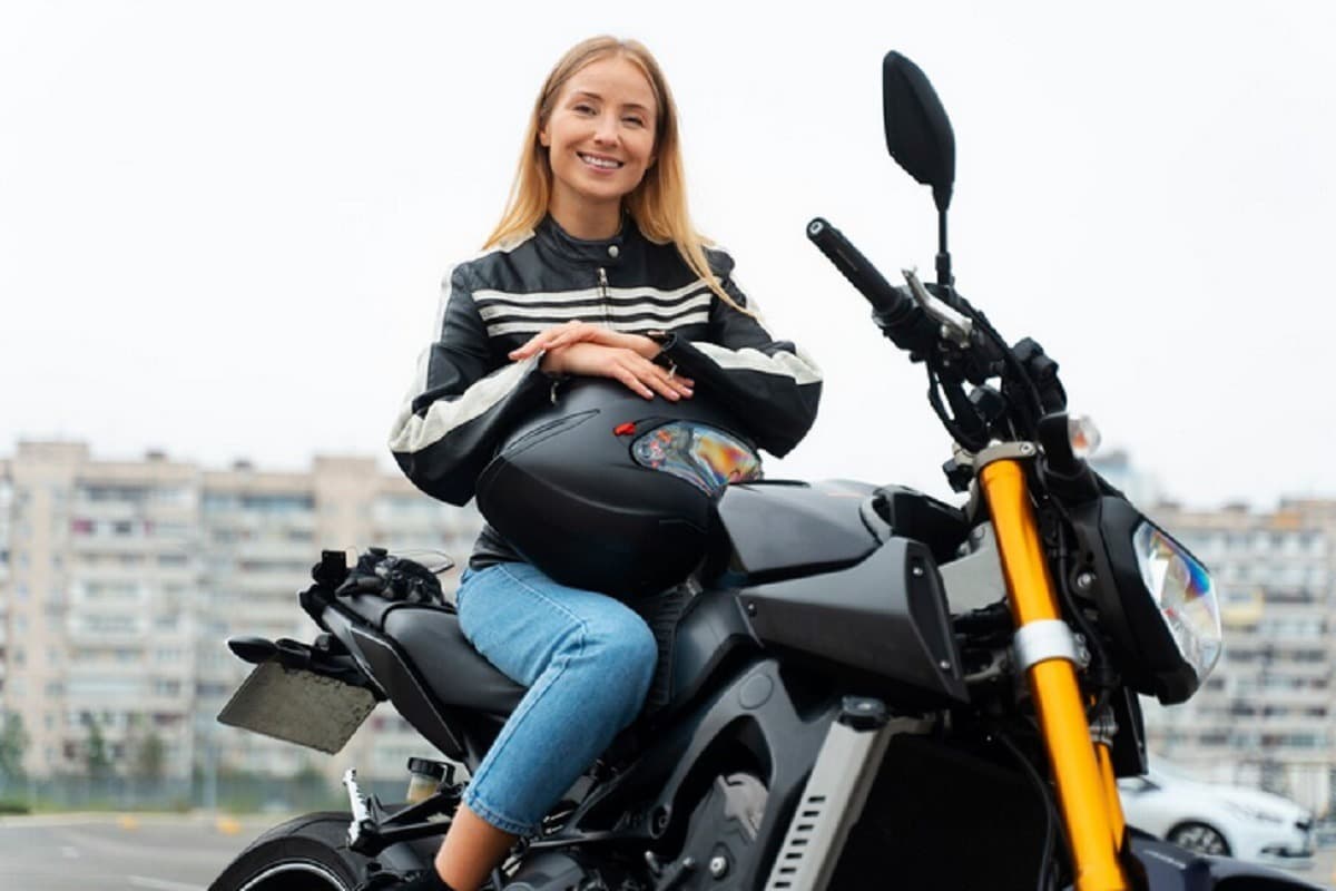 जीएसटी कटौती पर आया क्रिसिल का बड़ा बयान, 5 से 6% बढ़ेगी टू व्हीलर्स की बिक्री