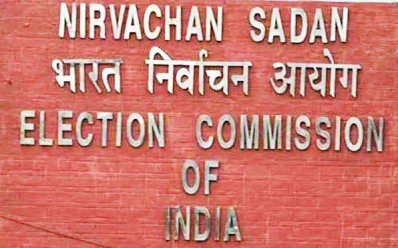 Election Commission: बुजुर्ग, दिव्यांग और जरूरी सेवा के सरकारी कर्मचारी को डाक मतपत्र से मिलेगी मतदान की सुविधा