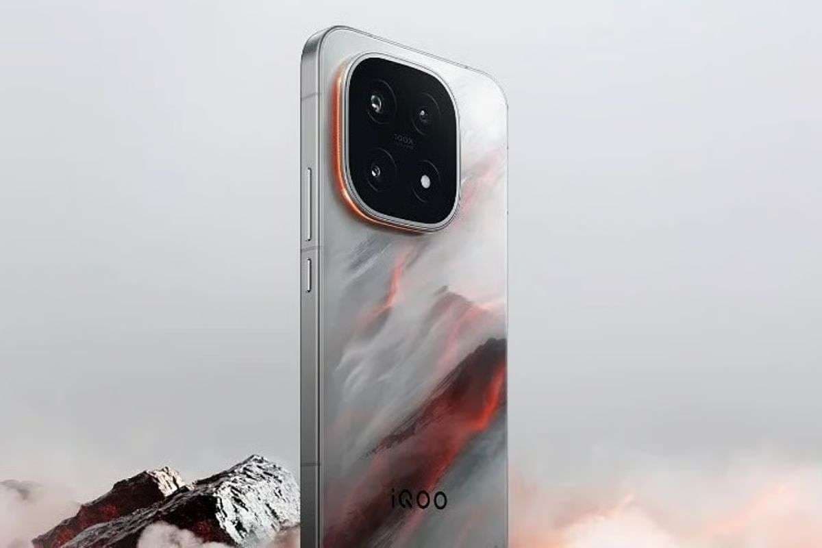 iQOO 15 Launch: आ गया 50MP के तीन कैमरे और Snapdragon 8 Elite Gen 5 वाला धांसू फोन