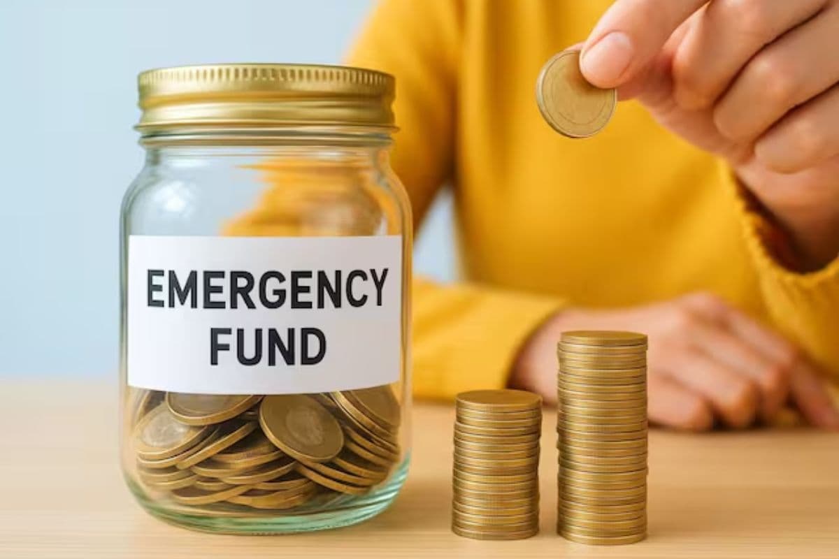 6 महीने की सैलरी जितना इमरजेंसी फंड कैसे बनाएं? ये आसान फॉर्मूला तेजी से बढ़ाएगी आपकी बचत