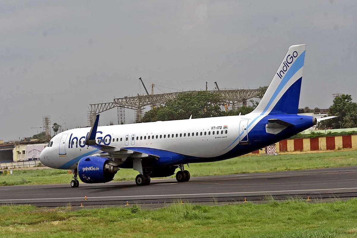 पटरी पर फिर से लौट आई इंडिगो की उड़ानें, सीईओ ने कहा – बीत चुका सबसे बुरा दौर