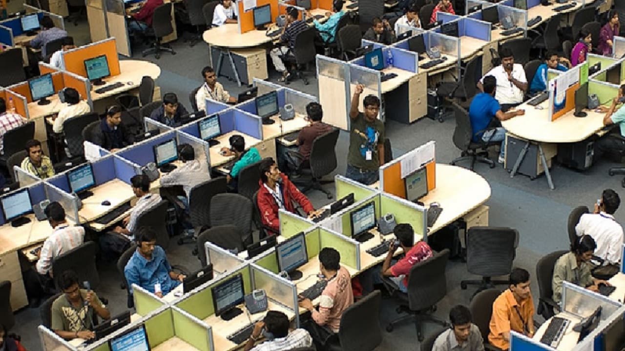 Career In IT Sector: आईटी क्षेत्र में करियर का शानदार मौका, झारखंड में मुफ्त ट्रेनिंग और छात्रवृत्ति के बाद मिलेगी नौकरी