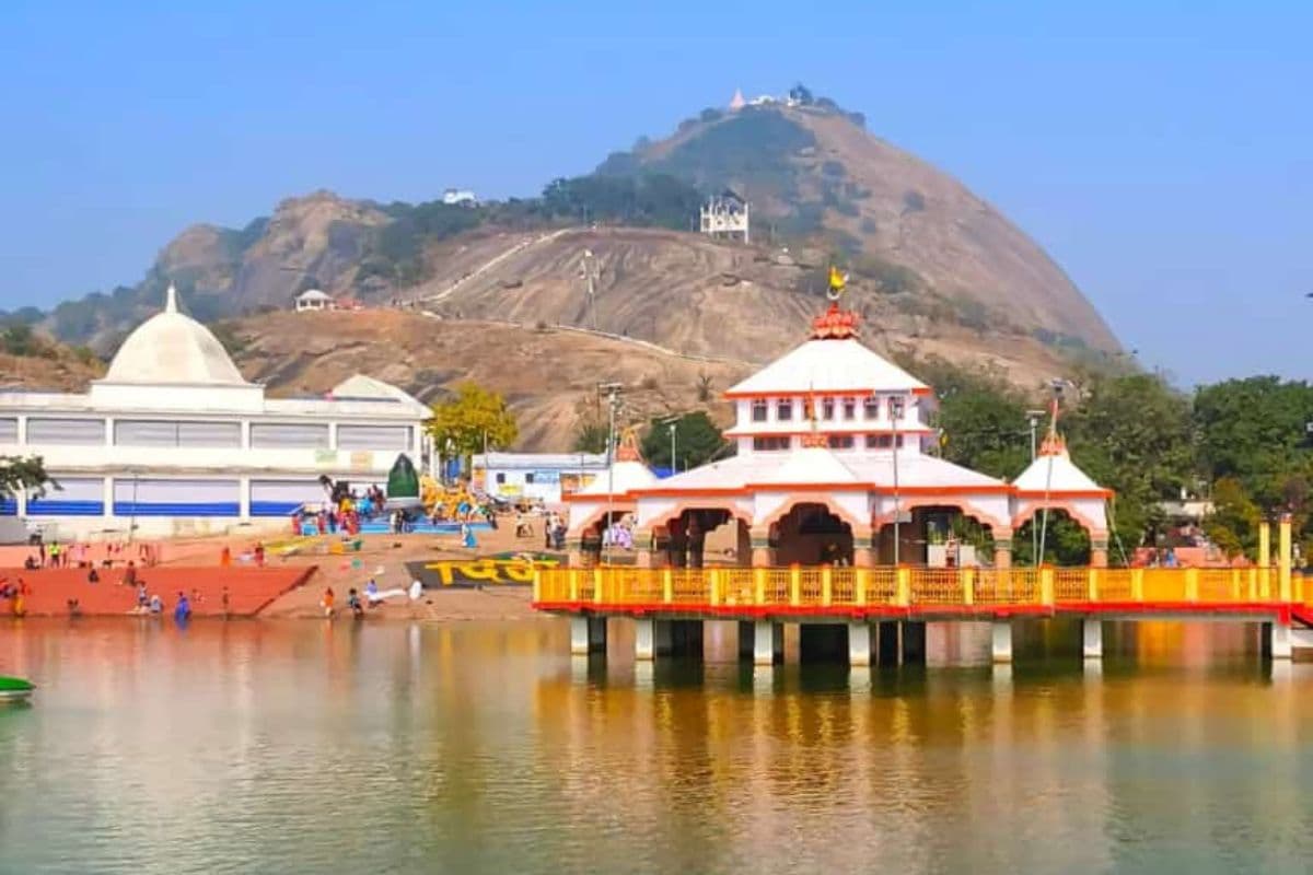 दवा समझकर महिला ने पी लिया थीनर, रेफर