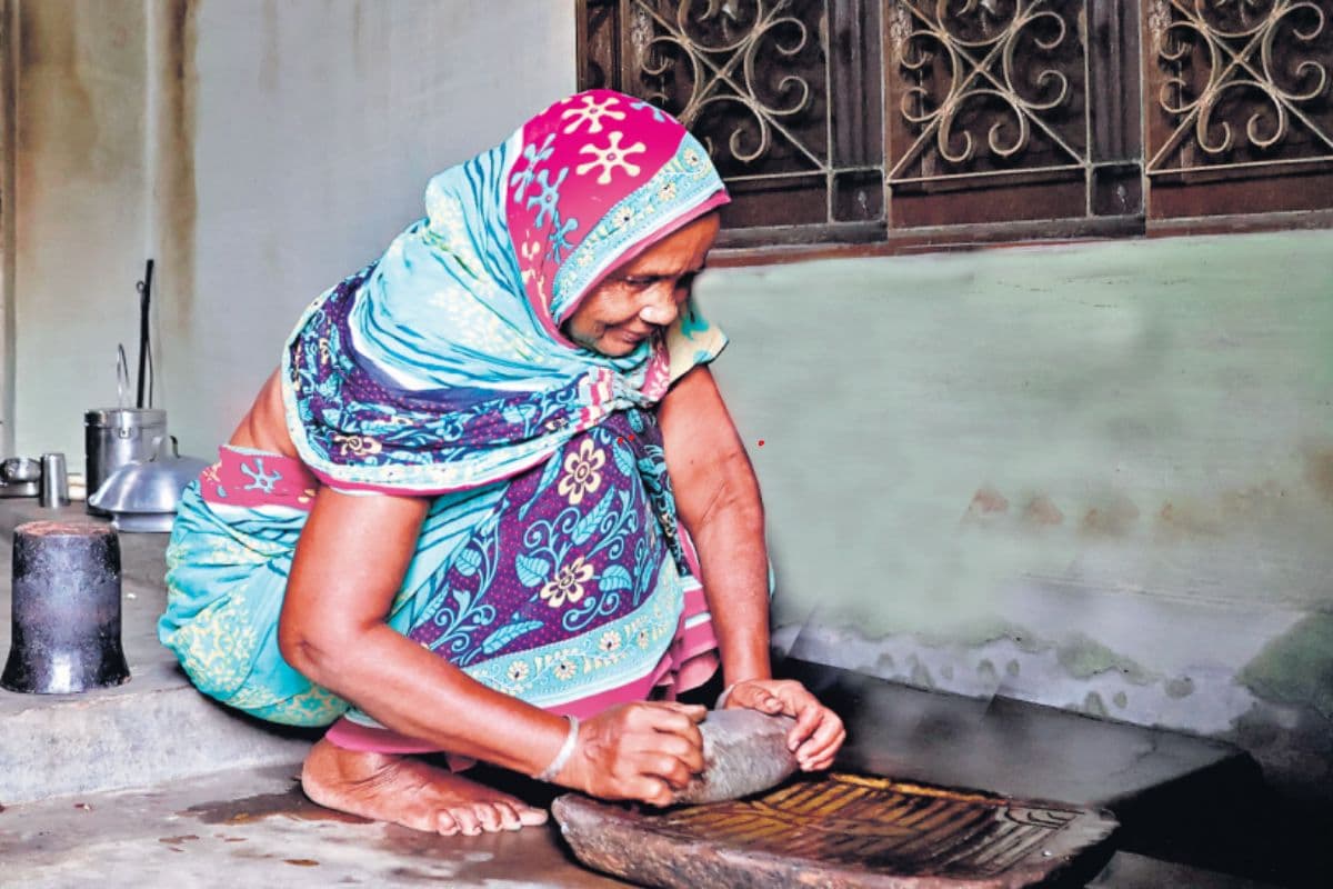 मुख्यमंत्री हेमंत सोरेन को खाने में क्या है पसंद, आज भी उनके परिजन जीते हैं सादा जीवन, देखें वीडियो