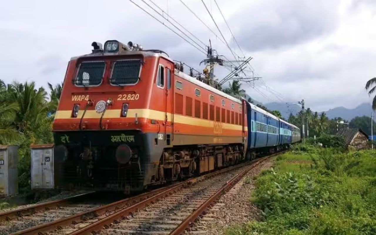 Bihar Train: कटिहार से चार जोड़ी ट्रेनों का परिचालन शुरू करेगा रेलवे, यहां देखें कौन से ट्रेन कब कहां पहुंचेगी