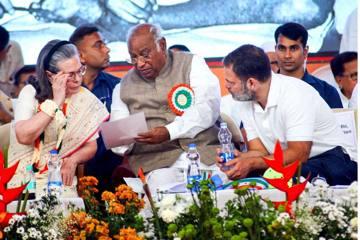 National Herald Case: 'मामला तो बनता है,' नेशनल हेराल्ड केस में राहुल-सोनिया गांधी की मुश्किलें बढ़ीं, ED ने किया बड़ा खुलासा