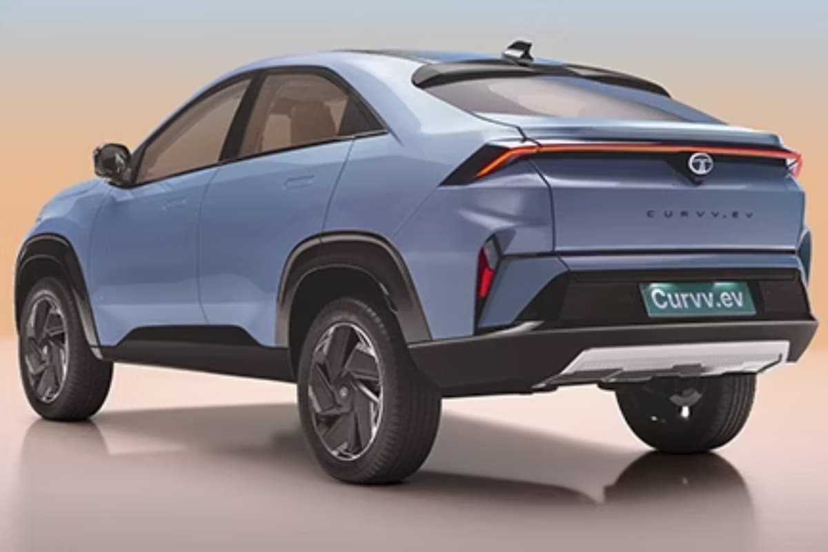 Tata Motors ने अपनी इलेक्ट्रिक कारों की बिक्री में एमजी और महिंद्रा को पीछे छोड़ा