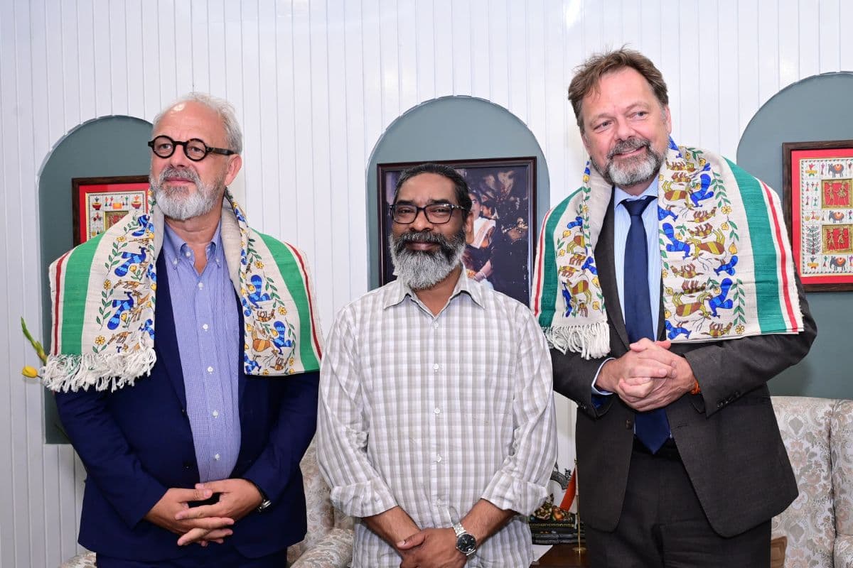 जर्मन निवेशकों को झारखंड में मिलेगी मदद, सीएम हेमंत सोरेन ने जर्मन राजदूत फिलिप एकरमैन को दिया भरोसा