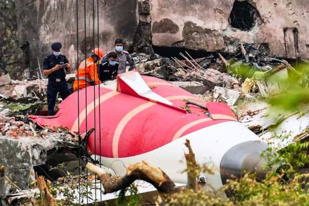 Air India Plane Crash: पायलट पर आरोपों से नाराज US एजेंसी, वॉल स्ट्रीट जर्नल की रिपोर्ट को बताया जल्दबाजी