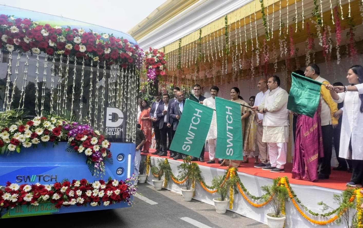 DUSU Election: दिल्ली विश्वविद्यालय में छात्रों के लिए शुरू हई यू-स्पेशल बस सेवा