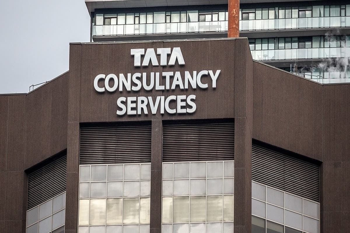 TCS कर्मचारियों की हो गई मौज! 4.5% से 7% तक बढ़ गई सैलरी, फटाफट चेक करें मेल
