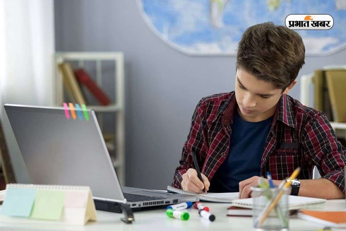 मोबाइल से बोर्ड परीक्षा की तैयारी होगी आसान, देखें टॉप एजुकेशन ऐप्स की लिस्ट