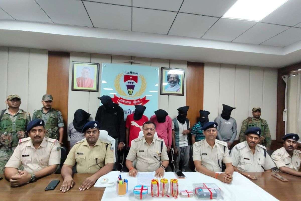 Hazaribagh Crime: दुर्गा पूजा मेला देखना पड़ा महंगा, हजारीबाग में 1.5 करोड़ के आभूषण की चोरी, सात अरेस्ट