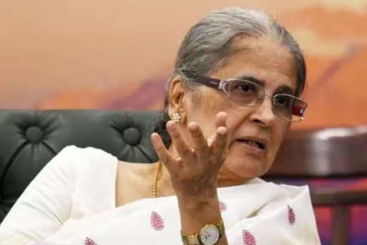 8th Pay Commission: सरकारी कर्मचारियों की सिर्फ सैलरी में ही नहीं होगी बढ़ोतरी, मिलेंगे कई और फायदे! जानें क्या?