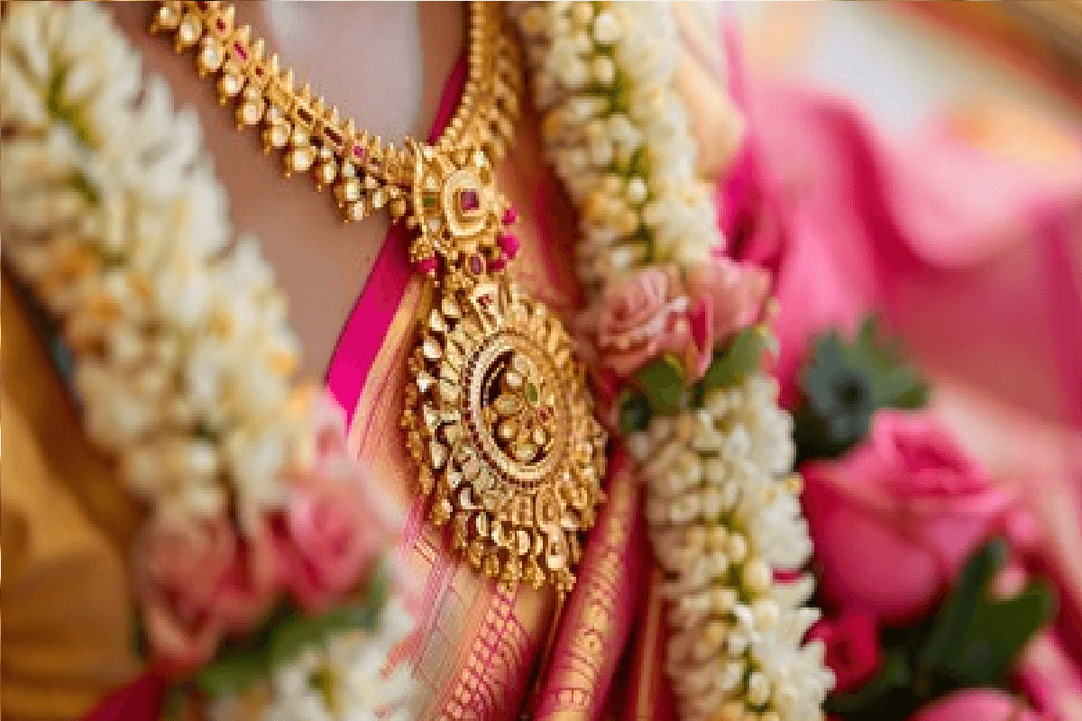 Latest Gold Price: सोने-चांदी कीमतों में फिर आई तेजी, जानें आज का लेटेस्ट रेट