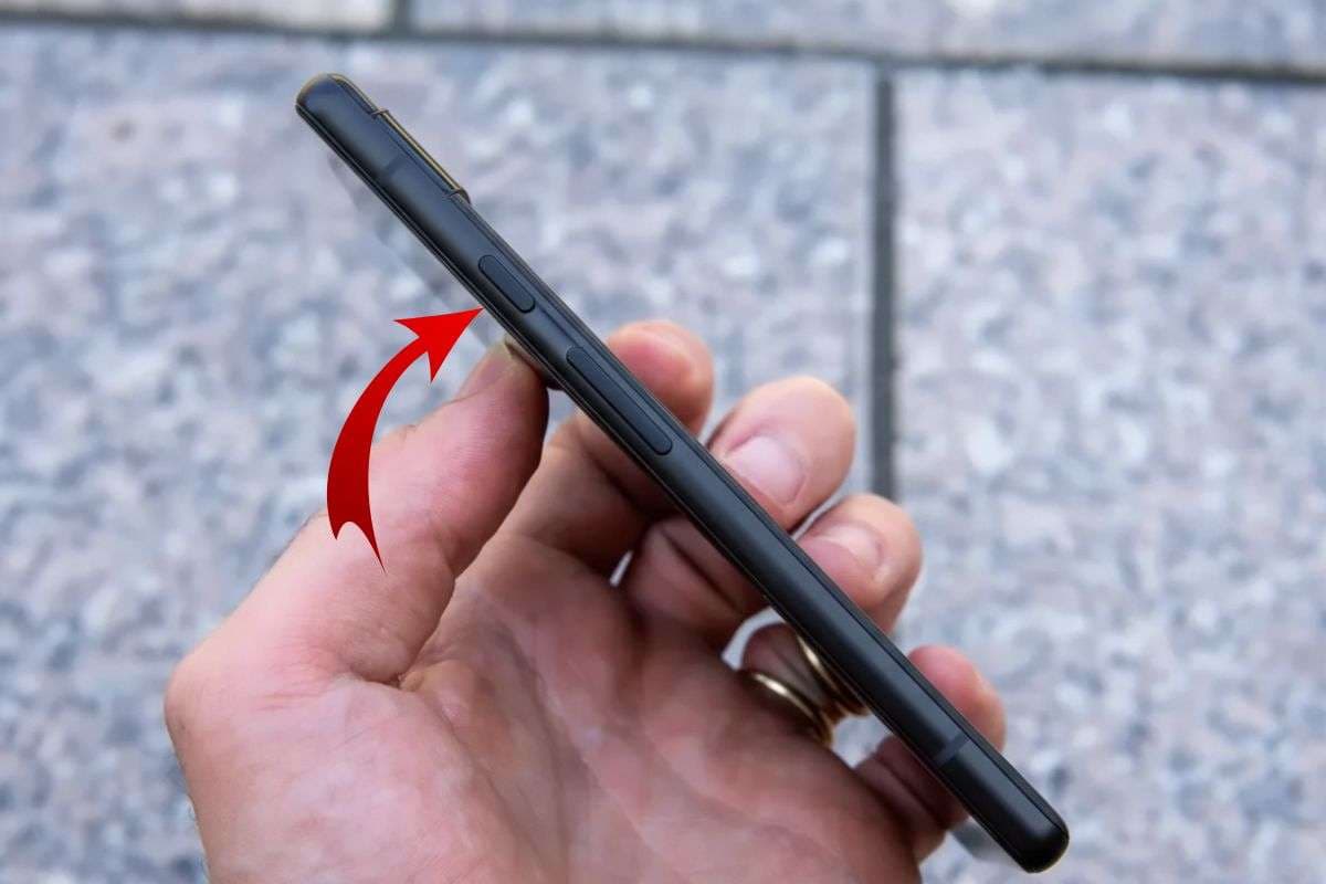 बिना Power Button दबाए भी फोन को कर सकते हैं रीस्टार्ट, कइयों को नहीं पता होती ये 2 सीक्रेट तरीके