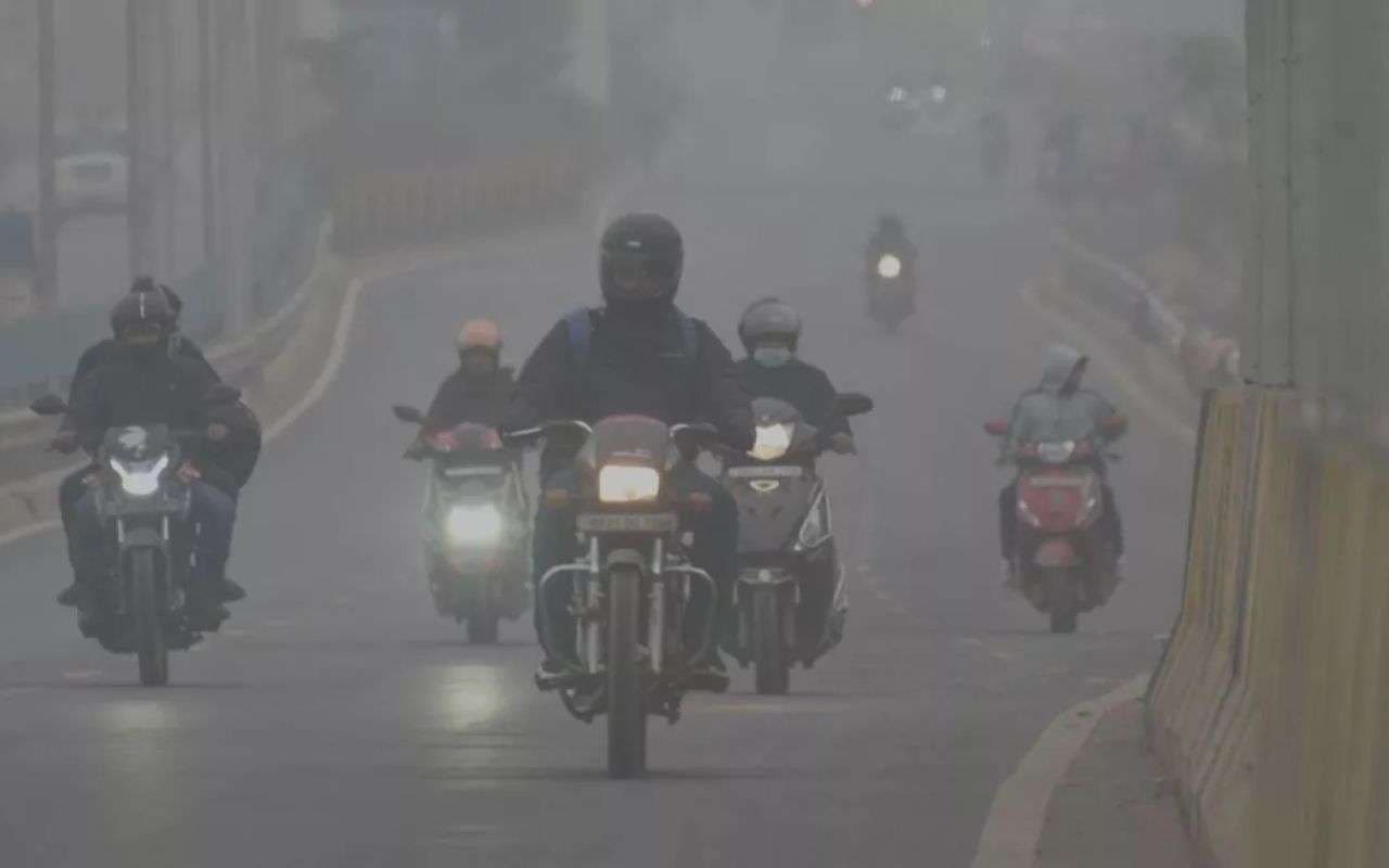 बिहार के 30 जिलों में मौसम विभाग का डबल अलर्ट, अगले 48 घंटे ठंड और कोहरे को लेकर चेतावनी जारी