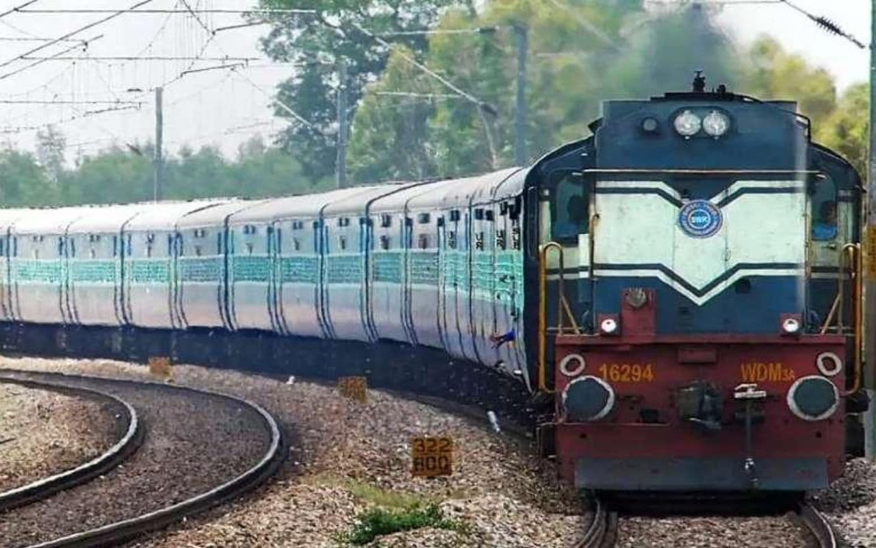 Indian Railway Cancelled Train: सावधान! 23–26 दिसंबर तक कैंसिल रहेंगी ये ट्रेनें, देख लें सूची
