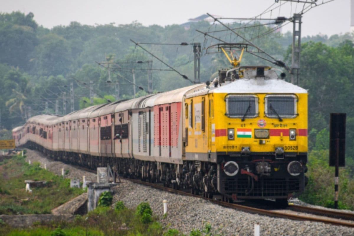 Bihar Train News: 1 जनवरी से छपरा से यहां के लिये चलेगी स्पेशल ट्रेन, जानिये रूट और कितने होंगे कोच