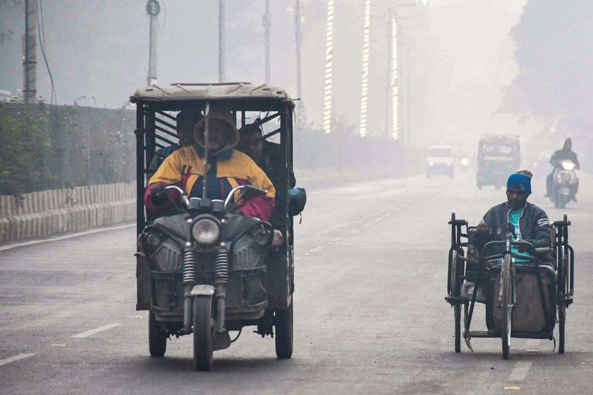 Weather Forecast: अगले 48 घंटे शीतलहर का प्रकोप, 13 से 18 दिसंबर तक घने कोहरे की चेतावनी, मौसम ले रहा करवट