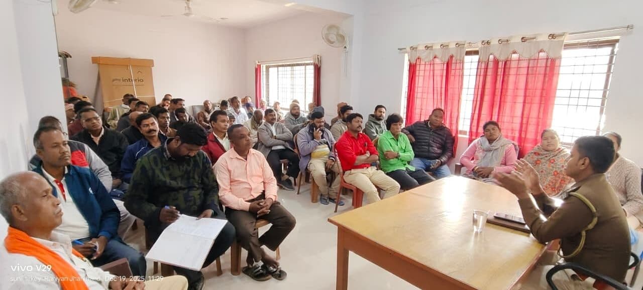 थाना प्रभारी ने शांति समिति के सदस्यों के साथ की बैठक