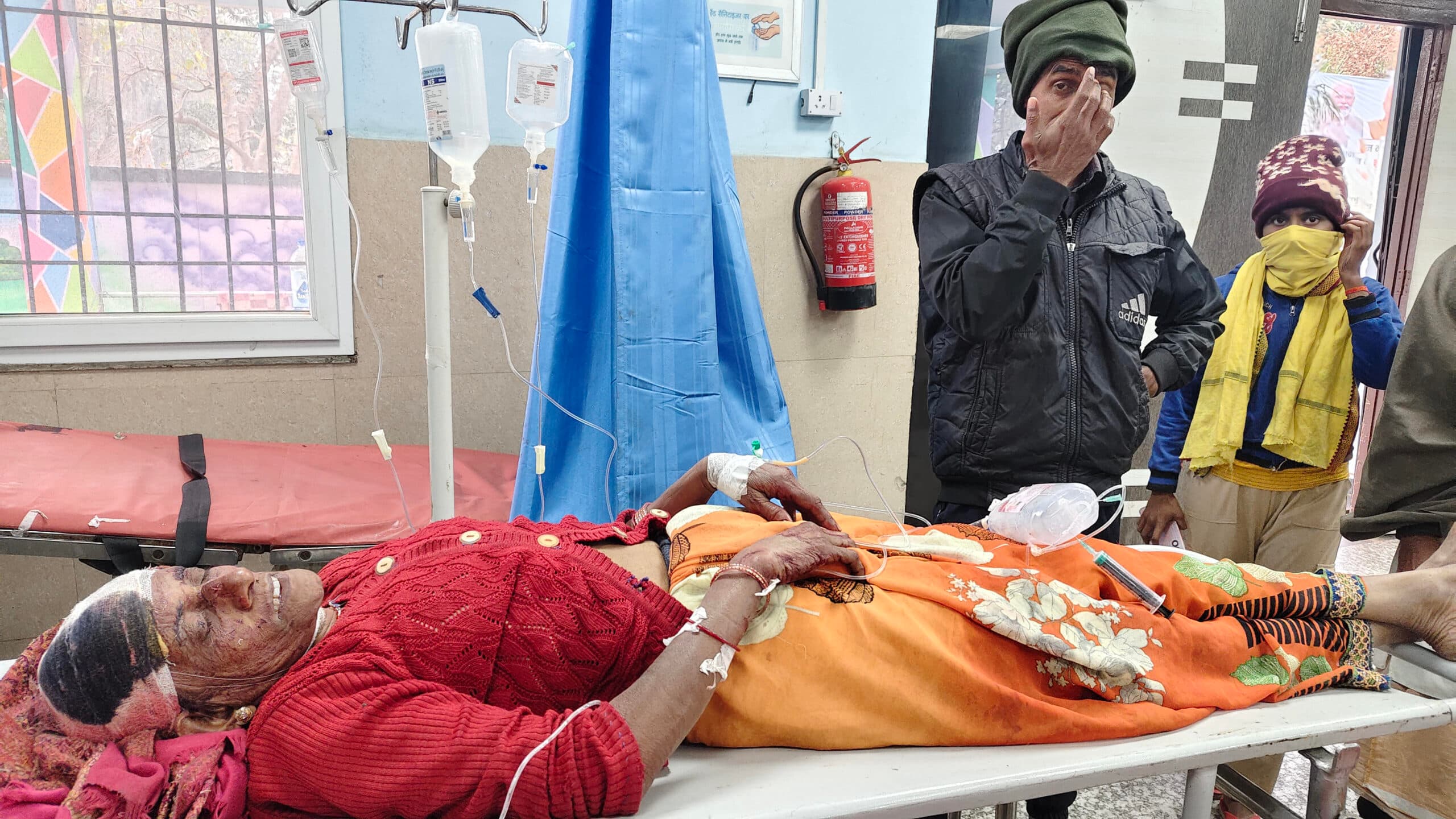 धान काटने विवाद में बुजुर्ग महिला की पिटाई