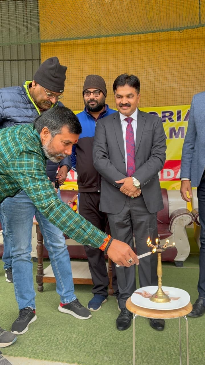 स्वर्गीय रामजी सिंह मेमोरियल डे-नाइट क्रिकेट टूर्नामेंट का शानदार आगाज