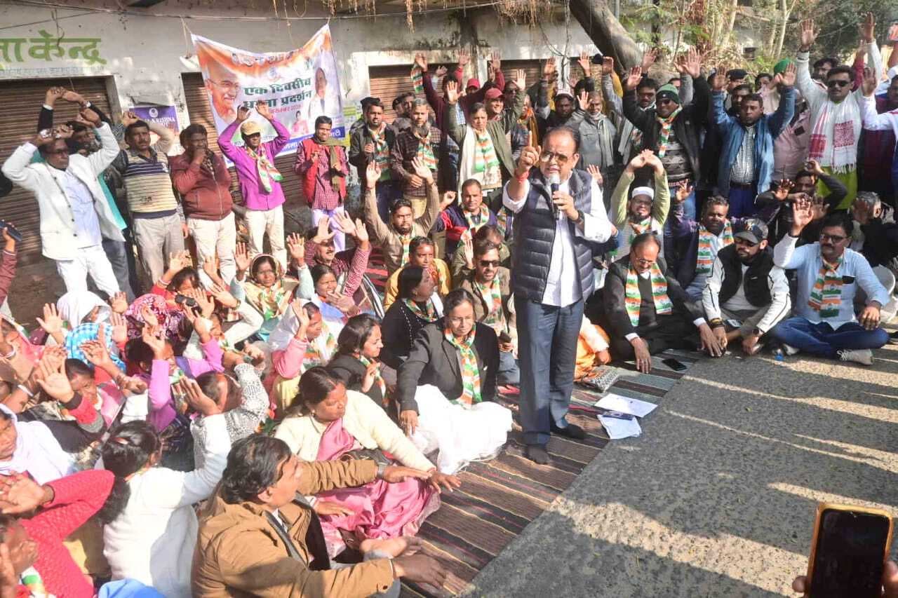 मनरेगा कानून में बदलाव पूरी तरह अनुचित : मंत्री